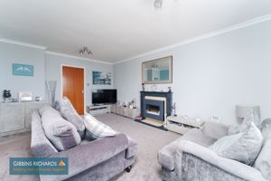 Sitting Room- click for photo gallery